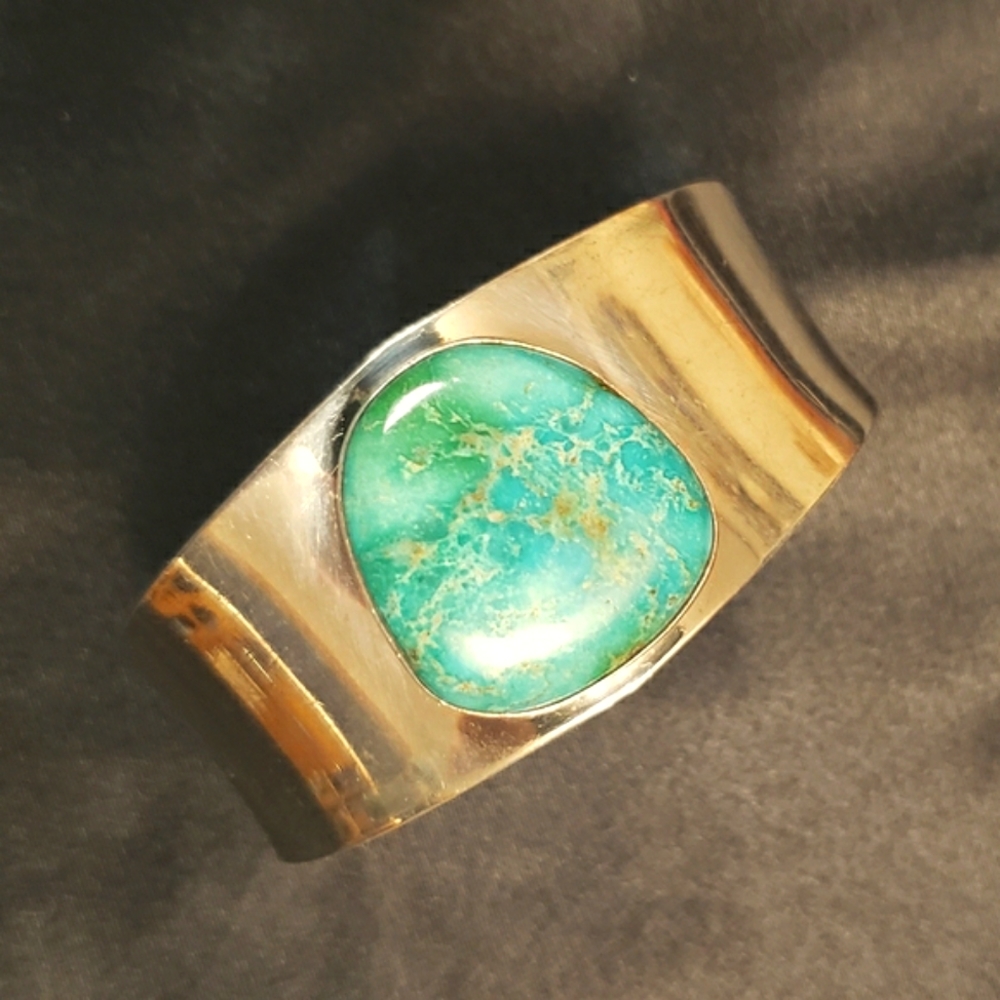 *SALE* Turquoise stone smooth cuff bracelet